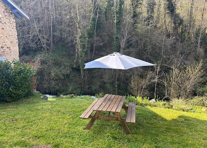 Vakantiehuis Chateau Des Corniches Riviere Privee, Vue Panoramique Et Escapade De Reve Cazenave-Serre-et-Allens