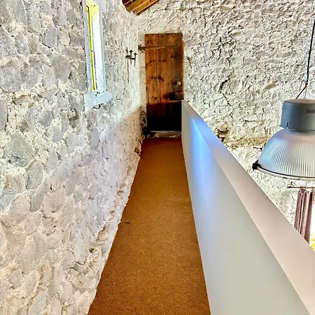 Chateau Des Corniches Riviere Privee Et Fraicheur Estivale 別荘