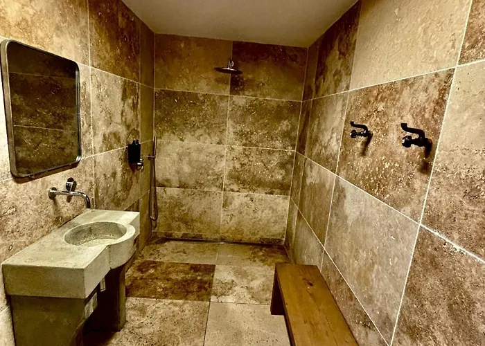 Chateau Des Corniches Riviere Privee, Vue Panoramique Et Escapade De Reve * Cazenave-Serre-et-Allens